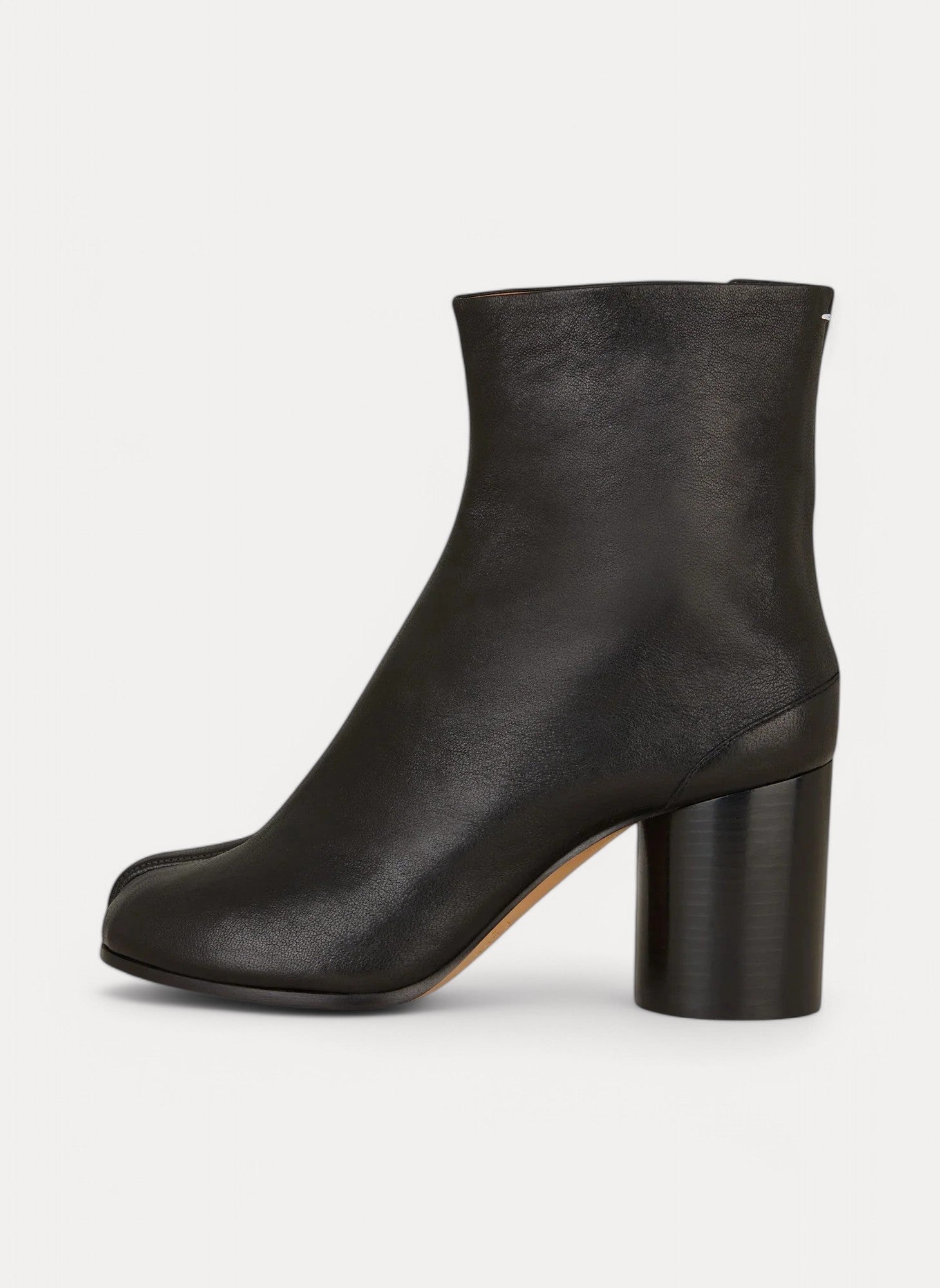 Black / 36