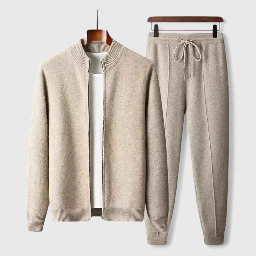 Wool Tracksuit – Style, Warmth and Everyday Comfort